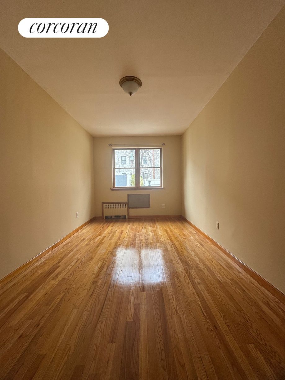 Building Photo - 501 Midwood St