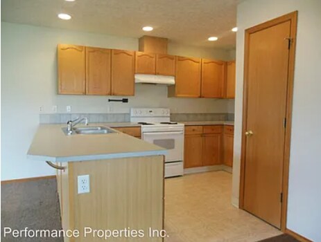Building Photo - 3625 NE 157th Ave