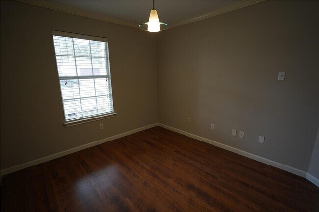 Building Photo - 5702 Fitchwood Ln