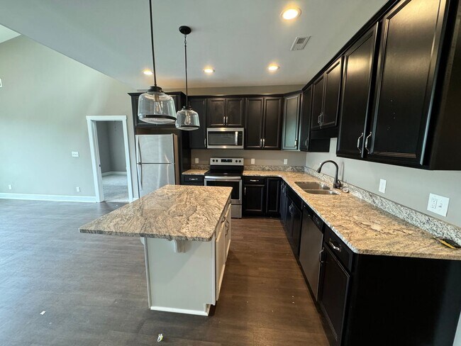 Building Photo - 1285 Enterprise Dr