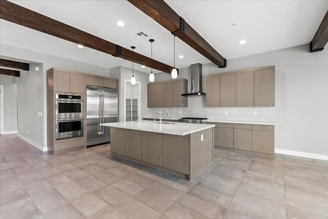 Building Photo - Fabulous Home!