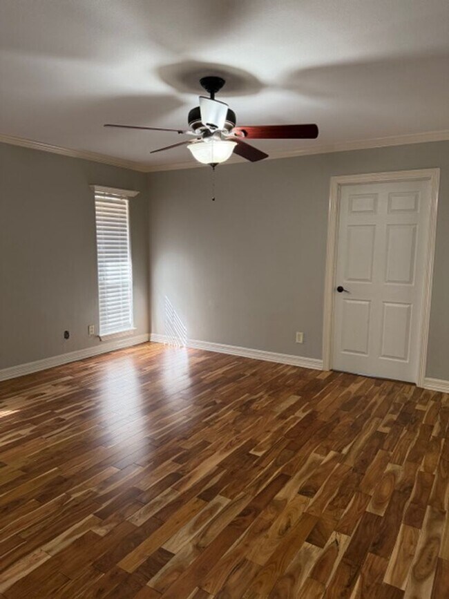 Building Photo - 4701 N 8th St