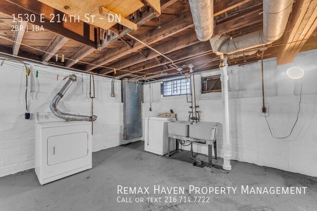 Building Photo - 1530 E 214th St