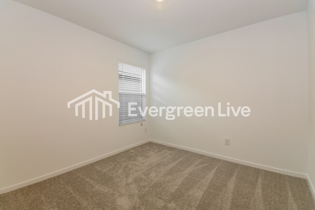 Building Photo - 1009 Calley Pear Trl