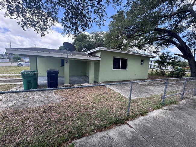 Building Photo - 8092 NW 14th Ct