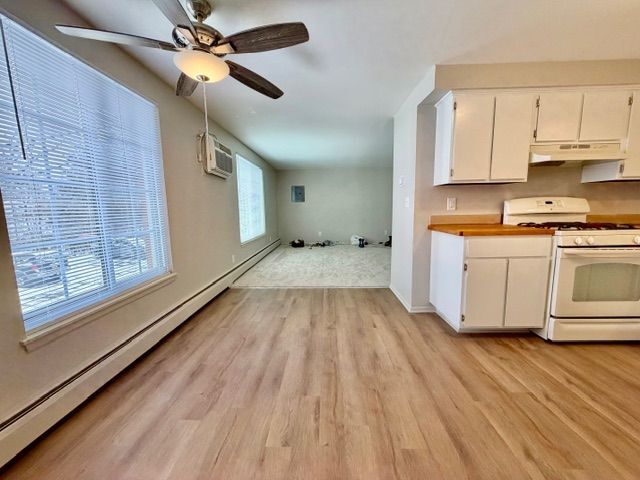 Building Photo - 300 Clark St