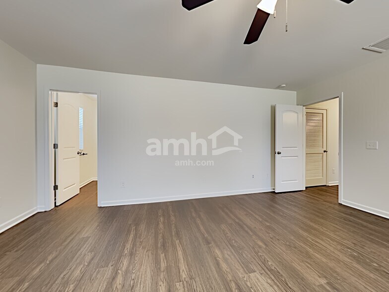 Building Photo - 355 Dunlin Dr