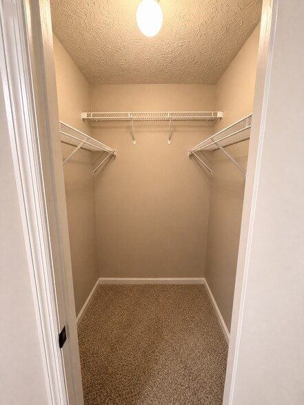 Building Photo - 2915 Eagle Pointe Dr