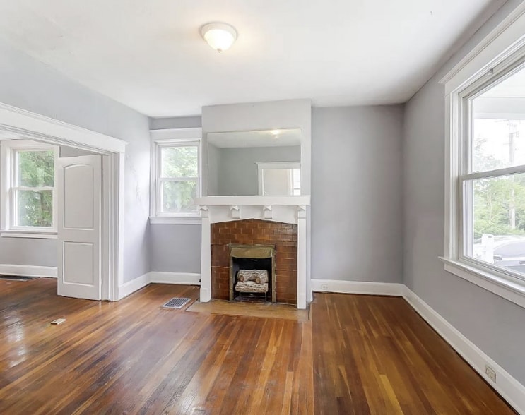 Building Photo - 97 Ehrman Ave