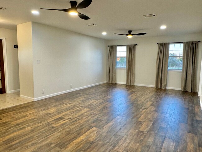 Building Photo - 6349 FL-189