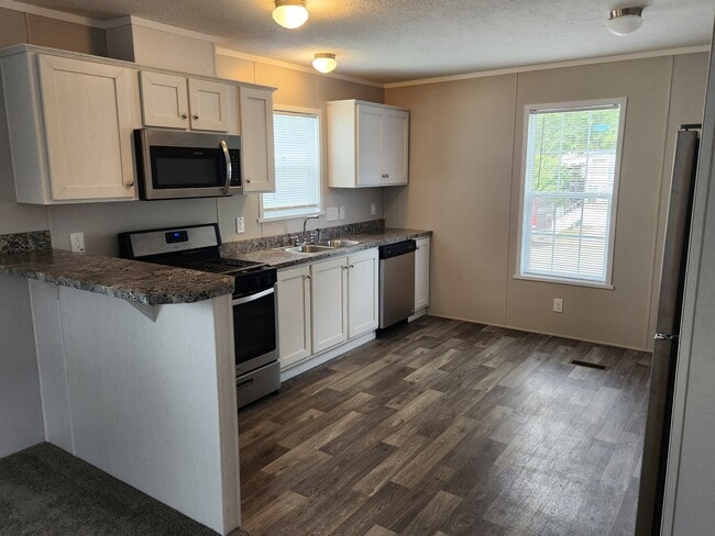 Building Photo - 25 E Arizona