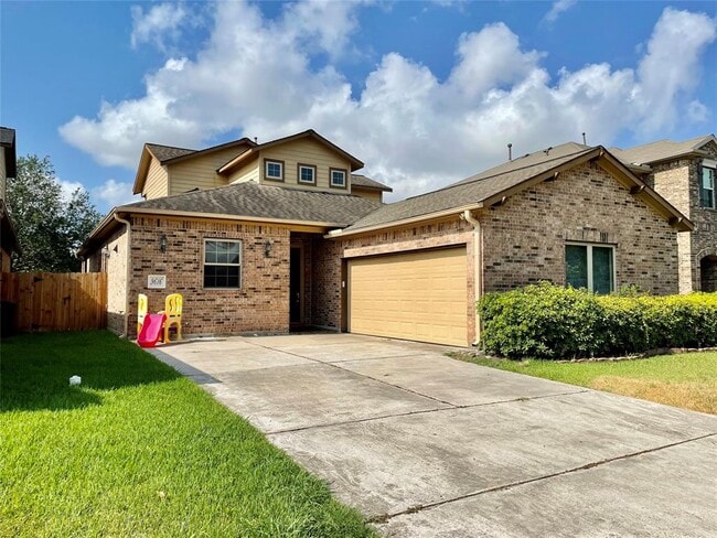 Building Photo - 9616 Hamilton Dr