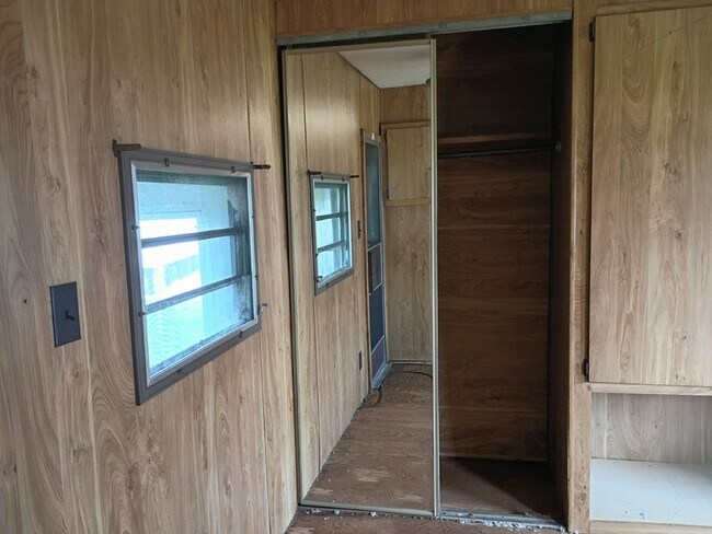 Building Photo - 39 Betty Dr