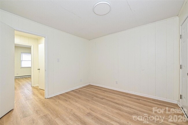 Building Photo - 300 E Hudson St