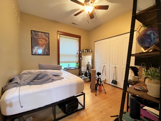 Building Photo - 3657 N Janssen Ave