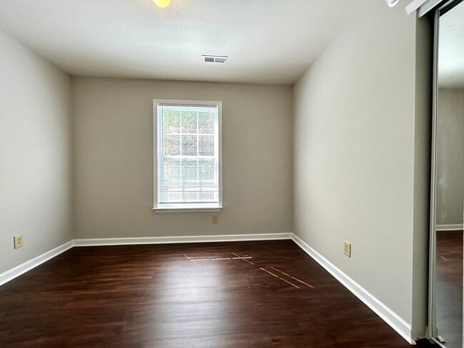 Building Photo - 6536 Matlea Ct