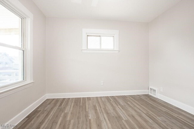 Building Photo - 3436 W 91st St