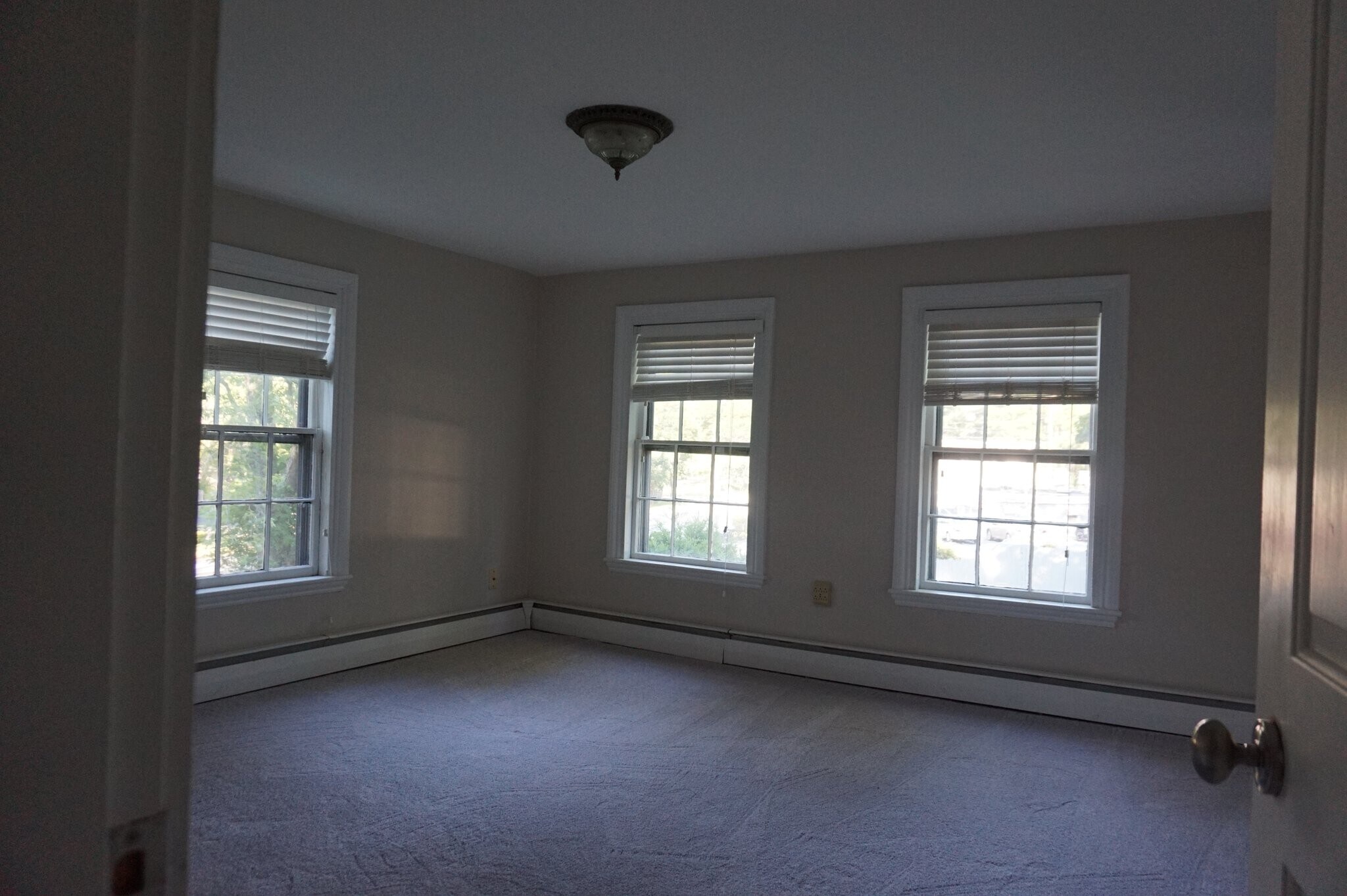 Building Photo - 248 High St