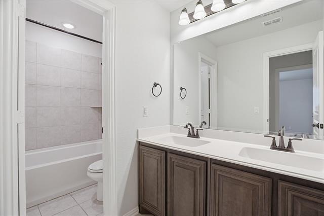 Building Photo - 7228 Windy Ridge Dr