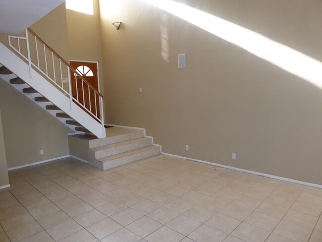 Building Photo - COMING SOON! Mountain View Courtyards 3 Be...