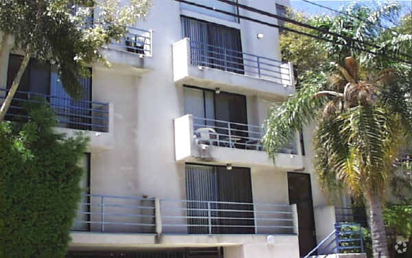 Building Photo - Copperfield Apartments