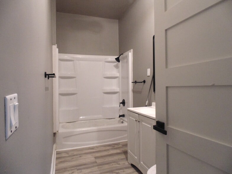 Bathroom - 2831 W Juneau Ave