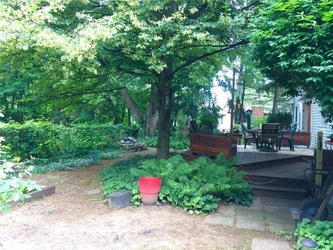 Building Photo - 107 Blackwatch Trail