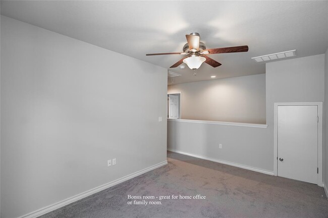 Building Photo - 5408 Golden Canary Ln