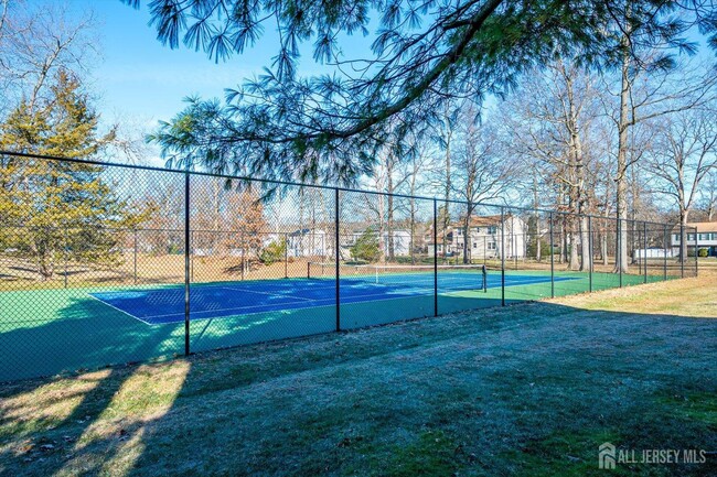 Building Photo - 1224 Thomas Ave