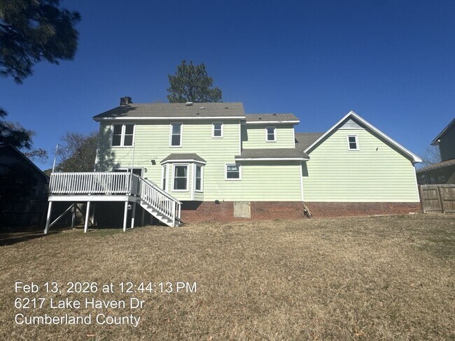 Building Photo - 6217 Lakehaven Dr