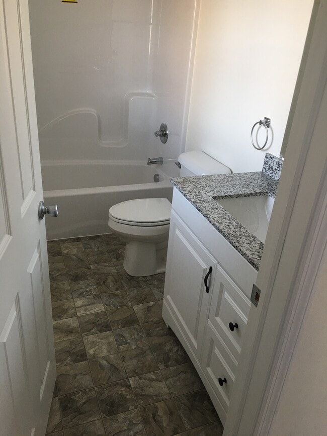 Building Photo - 11 Firehouse Rd