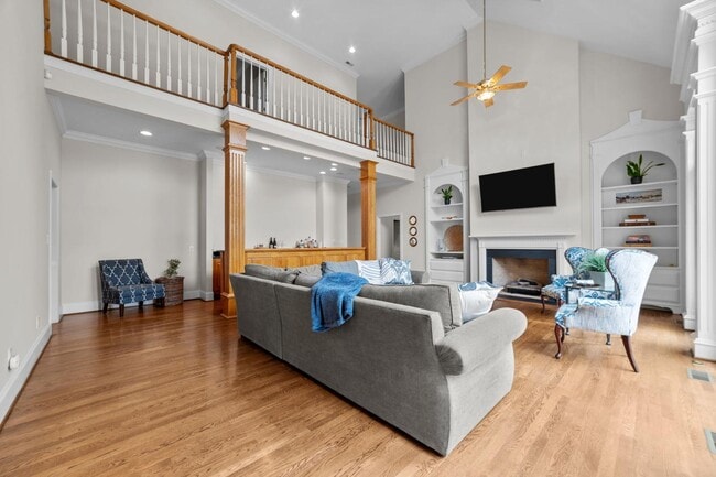 Building Photo - 450 Cox Rd