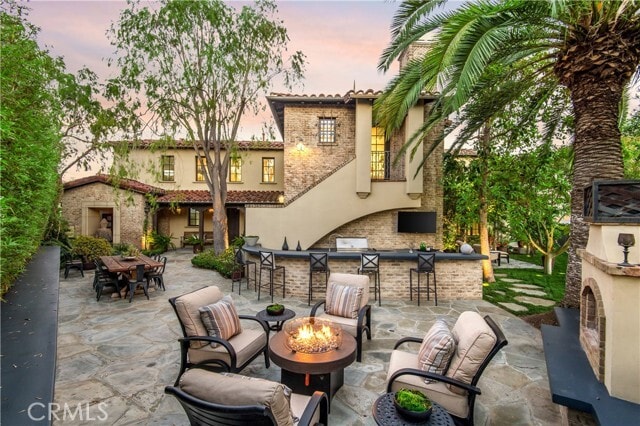 Building Photo - 6 Pacific Winds