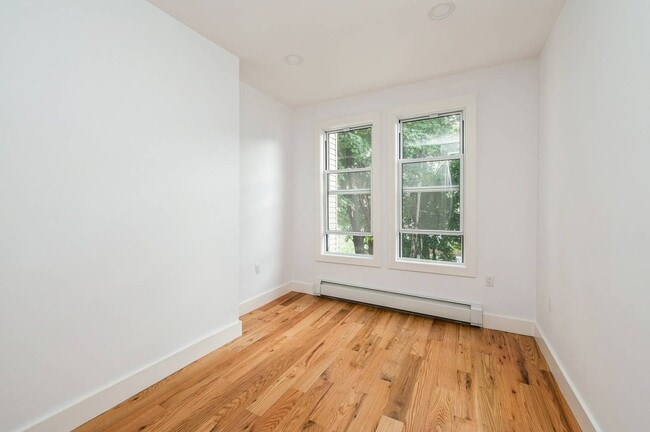 Building Photo - 838 Freeman St