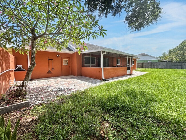 Building Photo - 8210 Mara Vista Ct
