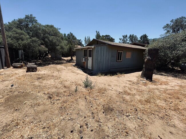 Building Photo - 69720 Mountain View Ave