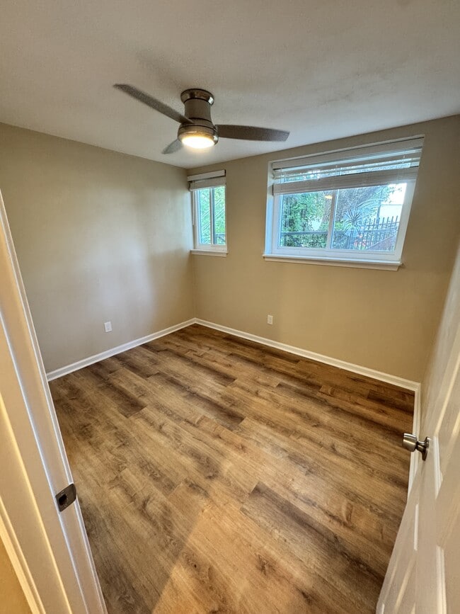 Building Photo - 1313 Airport Dr