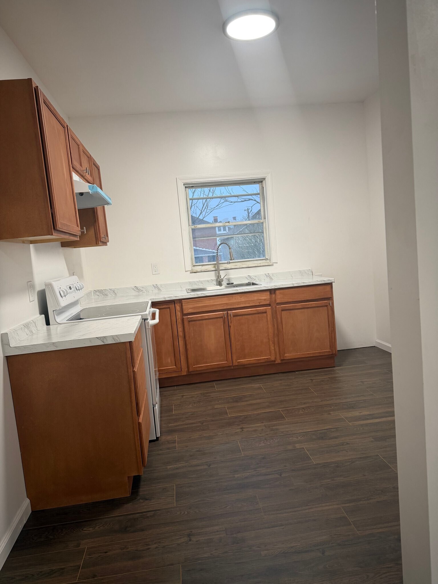 Building Photo - 1131 Knox St