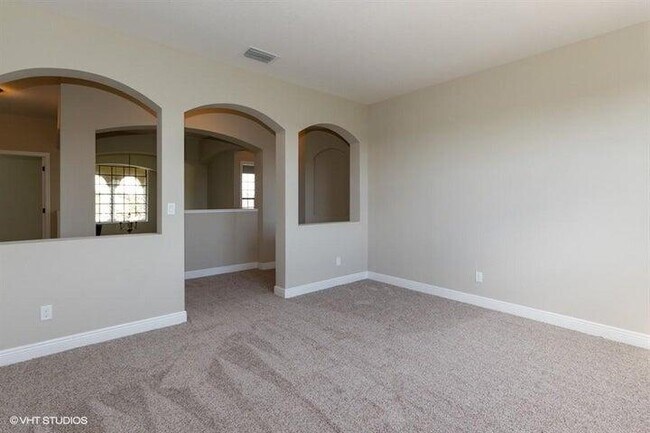 Building Photo - 1709 SW Catalonia St