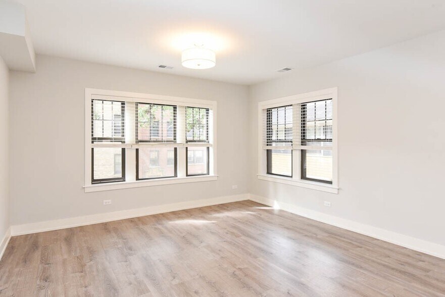 Building Photo - 1139 Maple Ave