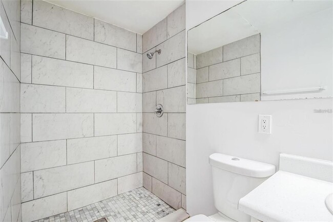 Building Photo - 1305 Estridge Dr