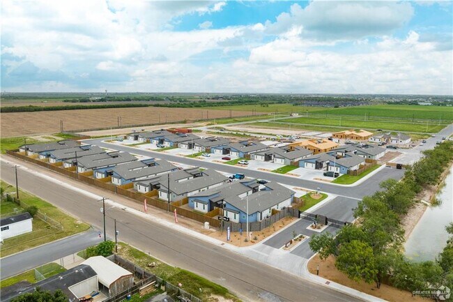 Building Photo - 24 Jenna Ln