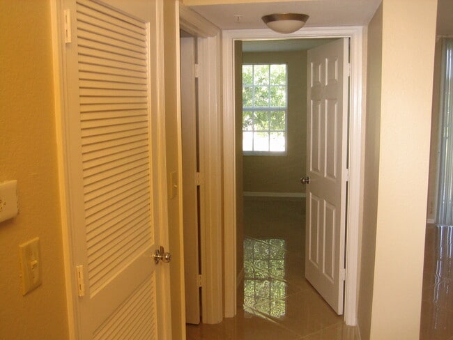 Building Photo - 15035 Michelangelo Blvd