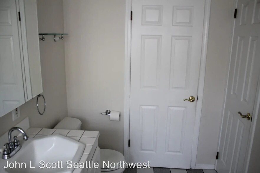 Building Photo - 21204 3rd Ave S