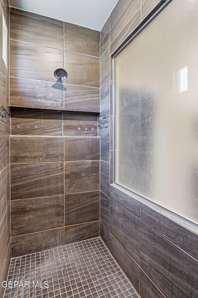 Building Photo - 14828 Tierra Coruna Ave