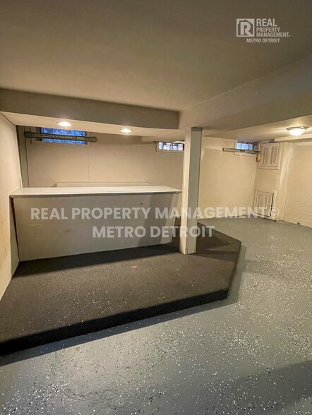 Building Photo - 18935 Indiana St