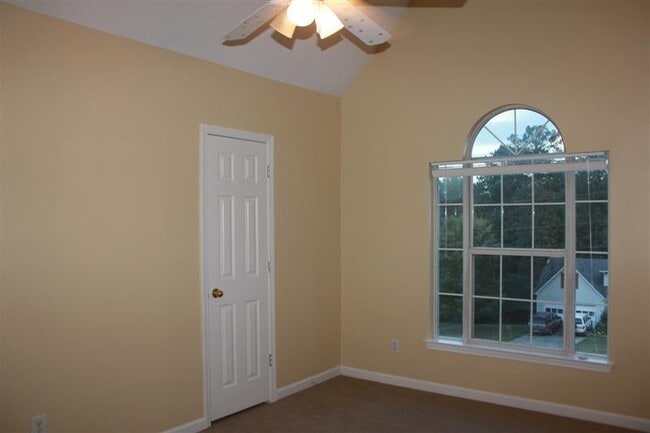 Building Photo - 2672 Crestworth Ln