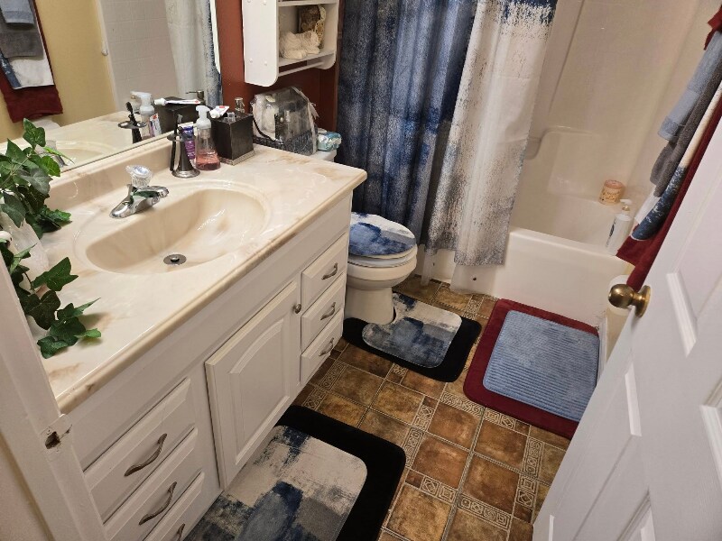 Building Photo - 672 Basingstoke Ct