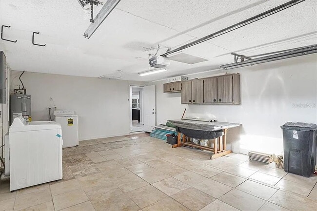 Building Photo - Fully Renovated 2-Bed, 2-Bath Retreat in G...