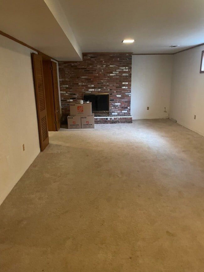 Building Photo - 3BR Ranch House for Rent in Upper St. Clai...